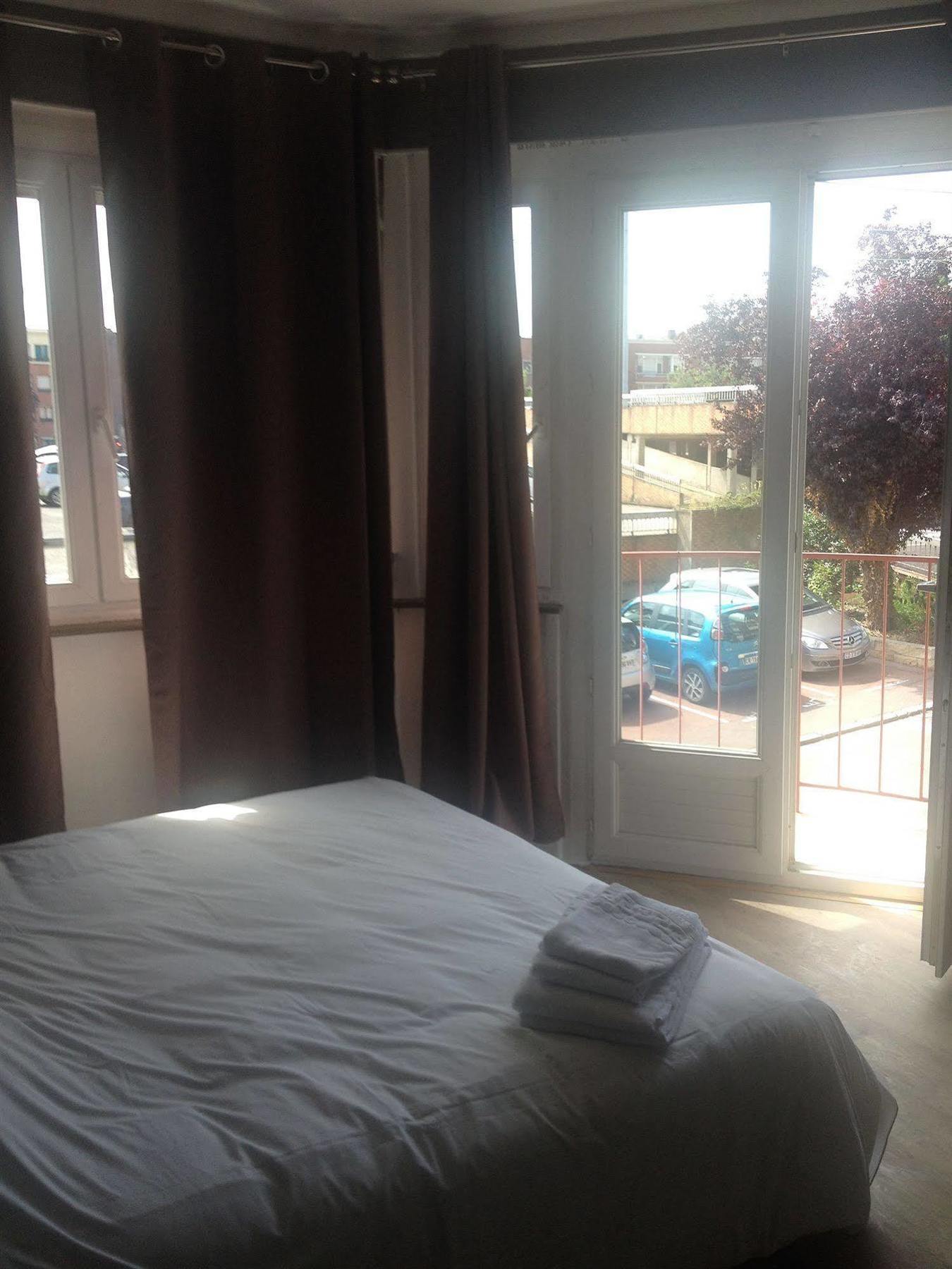 Hotel Le Jardin Lens Zewnętrze zdjęcie